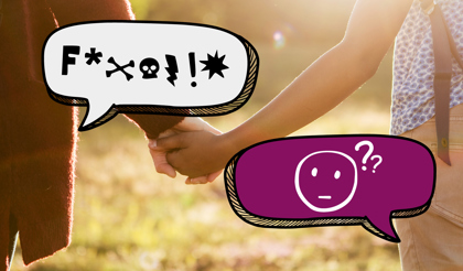 Två personer håller händerna och två pratbubblor syns.