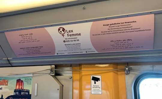En bildannons framtagen av Lex Femme på en spårvagn i Göteborg.